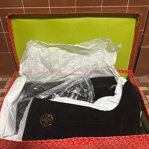 NIB Tory Burch Selma Suede Boots Sz 9.5